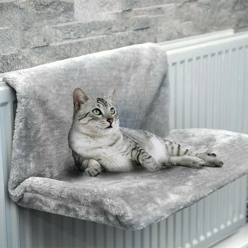 Cozy Perch: Removable Cat Hammock for Radiator or Bench